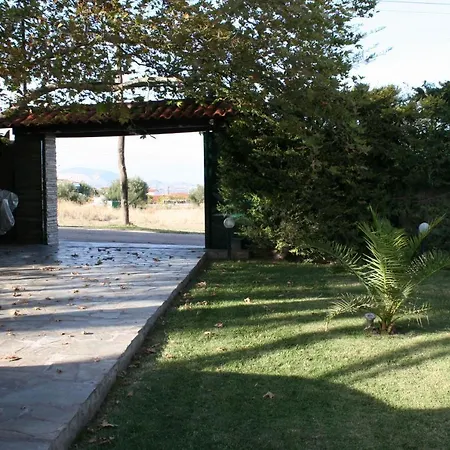 Bona: A Secluded Less Than 50 Min. From Athens Intl. Airport 4* Paralía Avlídhos
