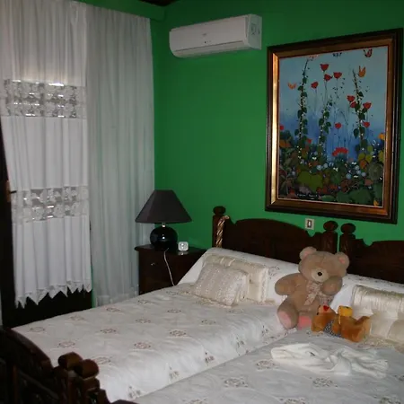 Bona: A Secluded Less Than 50 Min. From Athens Intl. Airport