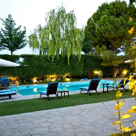 Bona: A Secluded Less Than 50 Min. From Athens Intl. Airport